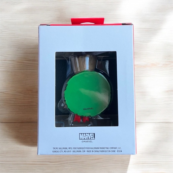 NEW Hallmark Groot Wreath Christmas Tree Ornament Marvel Guradians of the Galaxy - Picture 2 of 4